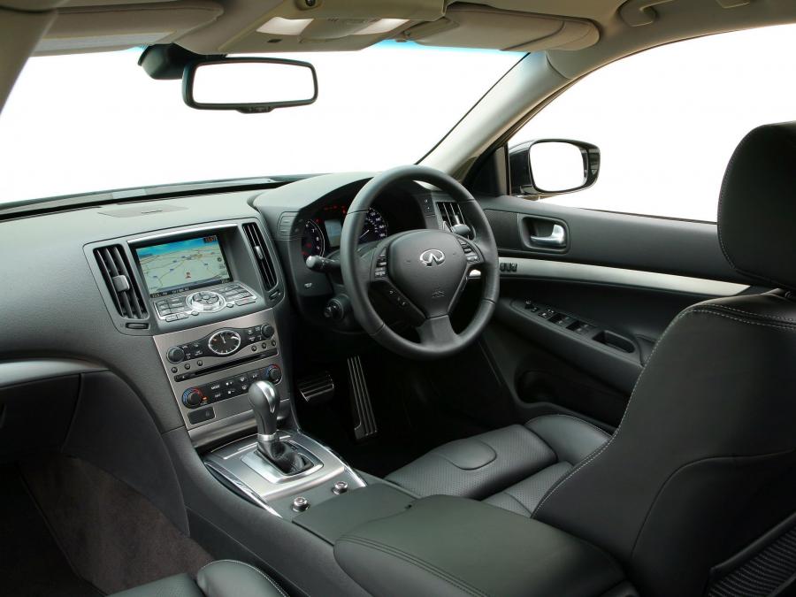  Infiniti G37 S 2010 года  (UK) (фото 4 из 4)
